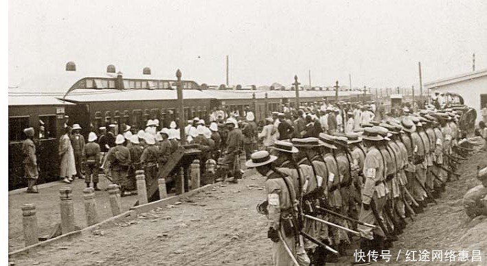 罕见老照片|晚清青楼女子在打麻将,最后一张却是慈禧的贴身宫女!