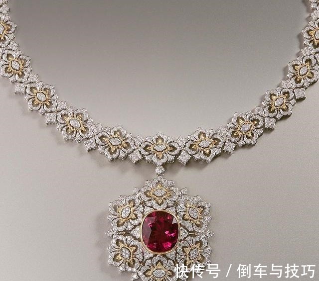 浪漫 蕾丝只能做裙子珠宝亦可如蕾丝般精致浪漫!