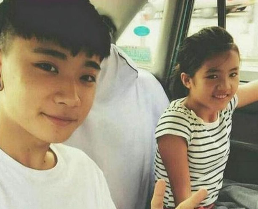 妈妈|她是变形记最美农村女孩,被富妈妈收养宠成公主,网友:认不出