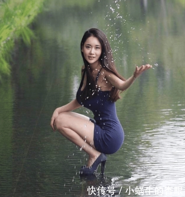 漂亮|美女那么漂亮的高跟鞋还往水里跑,不怕鞋子坏了吗?