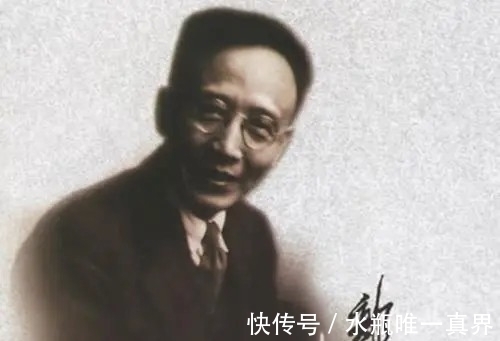 才学!郭沫若狂傲称才学藐苏轼,写下一首《水调歌头》,一读却立见高下