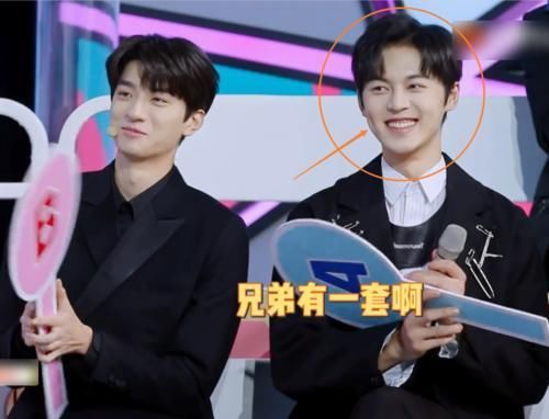 嘉宾 下期《快本》绝了,不仅嘉宾颜值“逆天”,还有荧幕CP现场撒糖