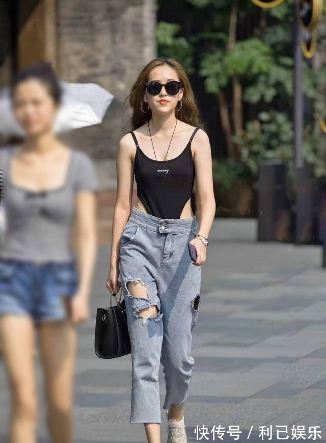 搭配 柔美多姿的打底裤美女,时尚休闲又百搭,舒适清爽