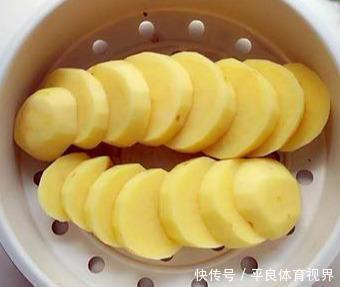 迷上|孩子最近迷上了土豆的这种做法,三天两头吵着吃。