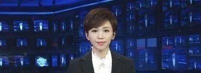 才女!淡出央视的欧阳夏丹,却写得一手精妙的书法,才女品质,笔笔惊艳