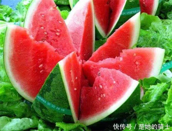 女性推荐多吃3种食物,润肤美容,补血益气,滋润身体