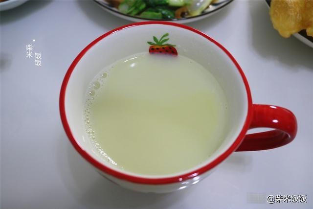 早餐不将就,想吃什么做什么,油条豆浆加炒菜,好做好吃