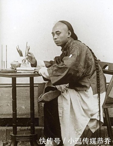 梅荫华|晚清充满生活气息的老照片,有人嬉笑有人光着上身