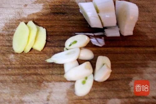  1月遇到这菜必买，简单炒一炒就好吃，维C是苹果7倍