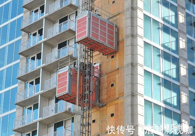 老人|旧房子“加电梯”,老人站出来反对拒绝补偿、也不要钱,不同意