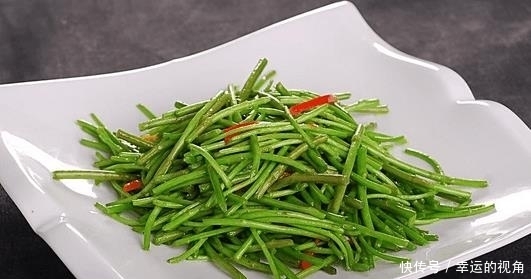 细腻|女性不想老的太快,常吃此菜,视力越来越好,皮肤细腻有弹性