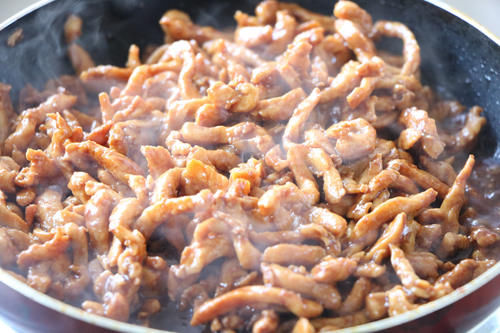 早餐别吃煎饼了，试试这款，有菜有肉，营养丰富，好吃不上火