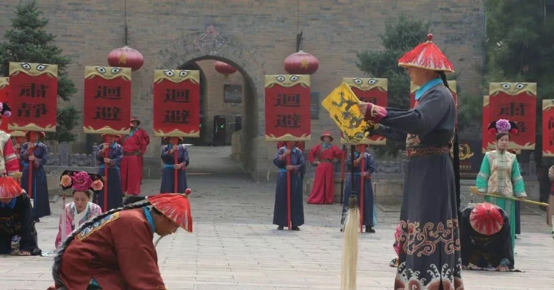 圣旨开头|电视剧中不符合历史的“奉天承运,皇帝诏曰”,那圣旨是什么样的