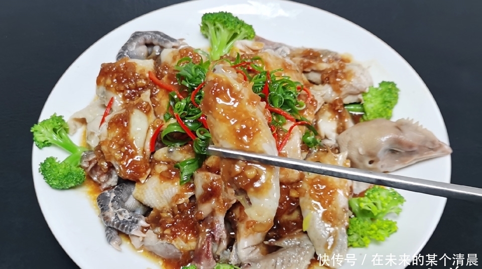 晒晒我家的年夜饭,1个人就能轻松搞定6道菜,荤素搭配,营养美味