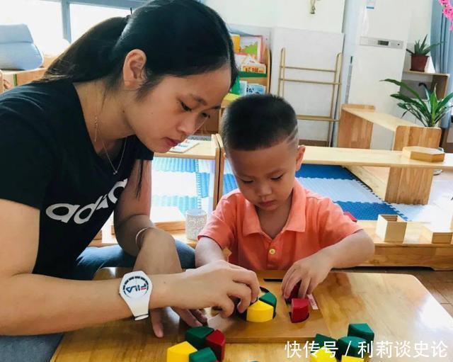 大学生|“毁口红”火了?小学生和中学生先忍了,看到大学生操作:土豪吧