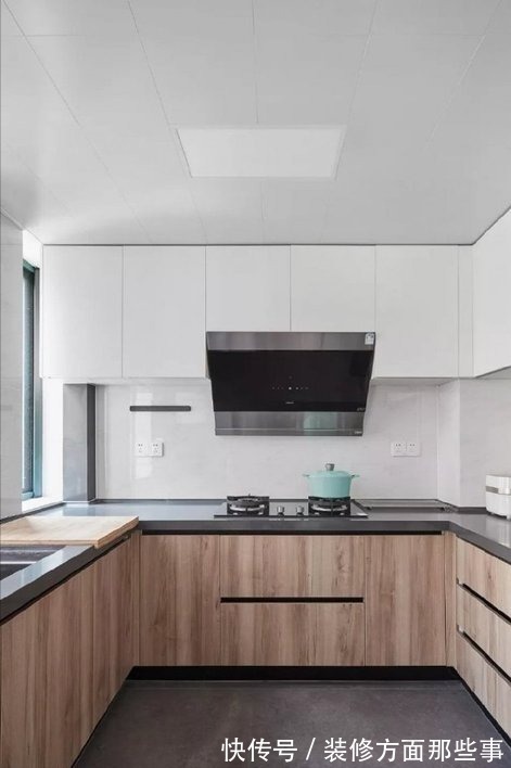 原木色|102平简约混搭风三居室,灰色与原木色就是那么舒服