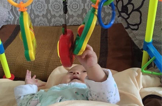 特征|宝宝是否聪明,从手上就能看出,若有这4个特征,就偷着乐吧