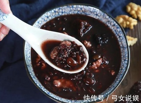 补血米|逢黑必补！5种黑色食物煮成汤，让你面色红润、头发黑亮