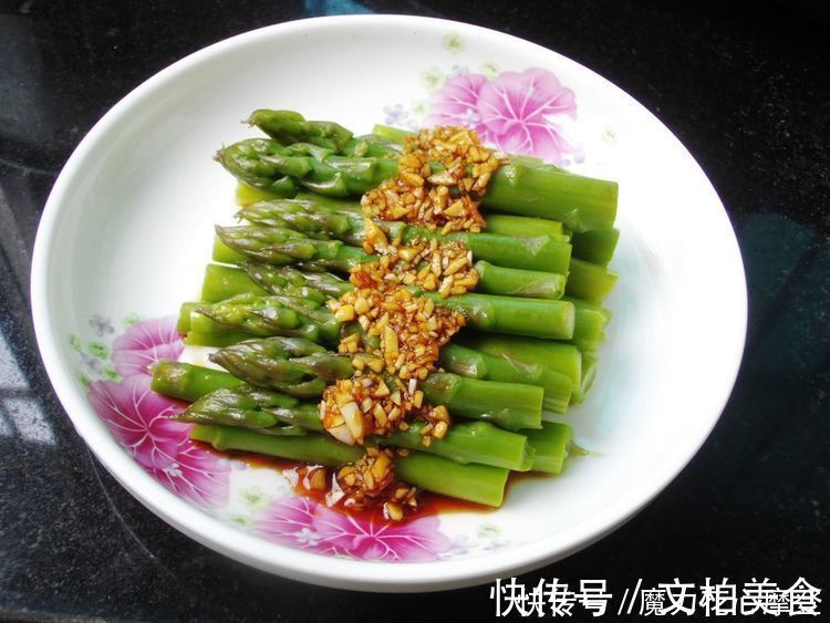 肝脏|无论男女有胃病别慌，多吃3种食物，胃痛、胃胀“悄悄”远离你