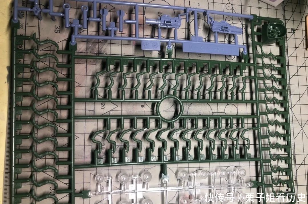 王虫|吉卜力工作室授权万代——王虫幼虫与娜乌西卡