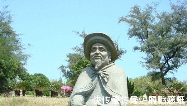 林冲&此人手持黄金双锏，击败豹子头林冲，生擒四位梁山猛将