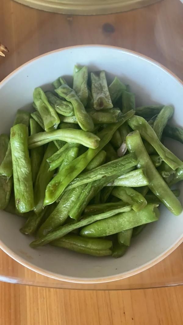 “有没有烧菜比我家更难吃的?” 网友吵起来了…