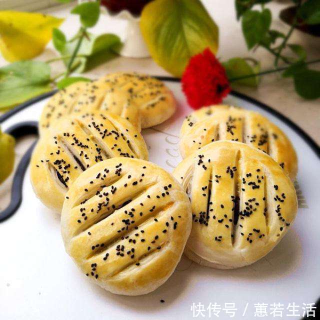 外酥里嫩的老婆饼,简单好吃,酥到掉渣