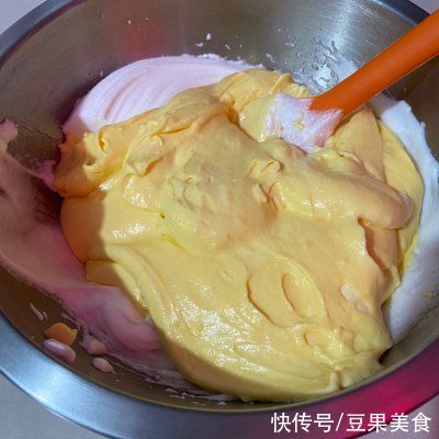 好吃的日式-轻乳酪蛋糕，是不是很有食欲呀