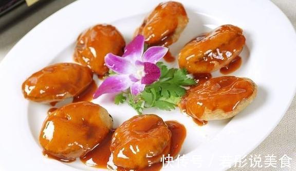 用茄子和鱼肉做出的鱼香茄饼，色泽鲜亮味道好极了