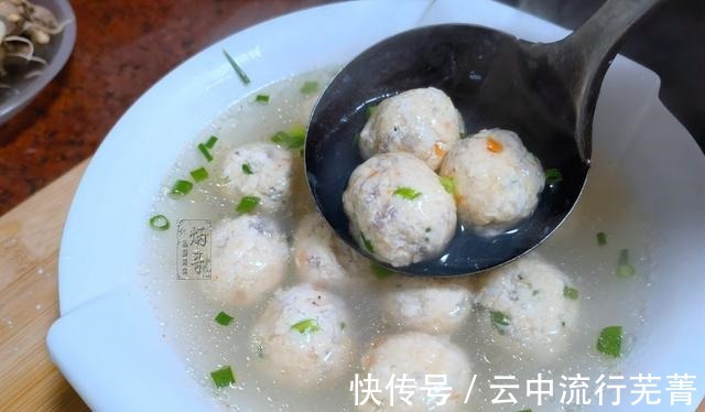 豆腐丸子|豆腐营养极高，但小孩子不喜欢吃，教你这样做，圆溜溜上桌就光盘！