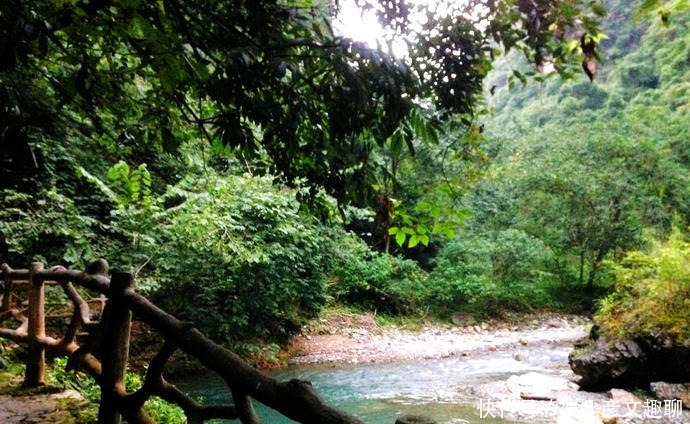 云贵小九寨，飞泉伏流景——铁溪风景区