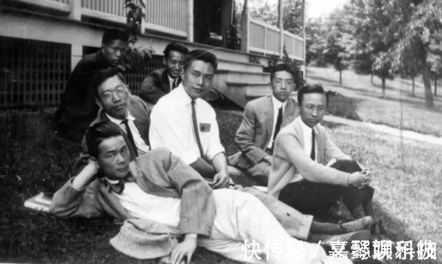 学术&学术方面基本没成就,为何却能执掌清华达17年?只因他会打三张牌