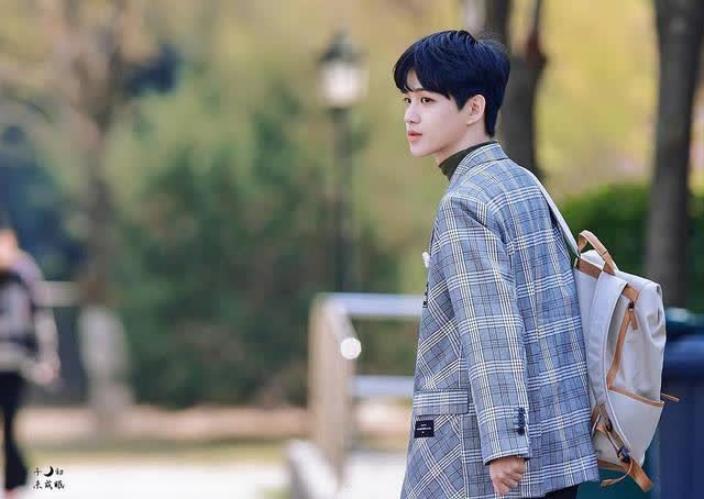 徐子 青3舞决赛夜十天后:唐九洲换头像,罗一舟孙滢皓消失,十七营业