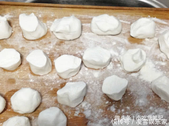 吃货教你大饼冷却后不变硬的方法,只需要一招,再不用吃冷饼子了