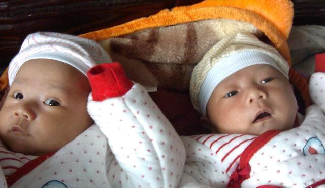 妻子|爸爸姓“日”,给女儿取名想破脑袋,爷爷随口一说全家拍手叫好