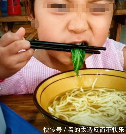 父母|一碗鸡蛋面,却能测试出家庭的三个等级,许多家长正亲手毁了孩子