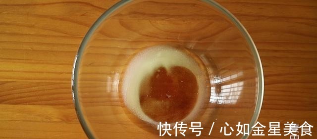 月饼|这款五仁月饼太香了，传统做法味道经典！