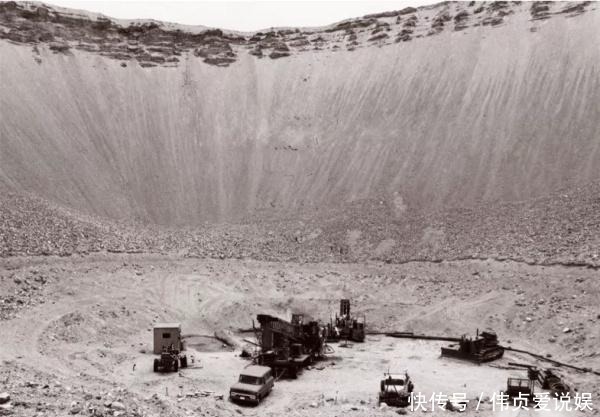 烈焰|工人挖井,不慎引出“地狱烈焰”,苏联将军忙下令:向井内投核弹