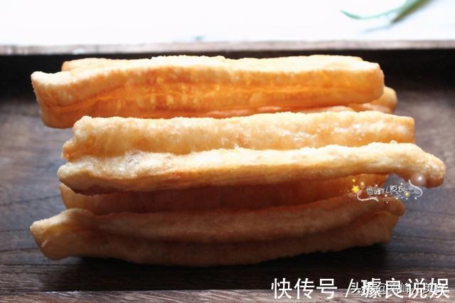 配比|炸油条不用泡打粉，2步炸出大泡油条，酥脆好吃真简单，值得收藏