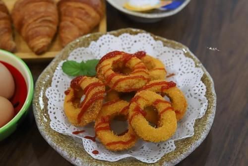 牛角面包|早餐不吃粥,牛奶面包更营养,晒晒我家孩子的早餐,美味又健康
