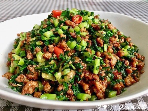 女人爱美推荐常吃3种食物，排毒养颜，抗衰老，