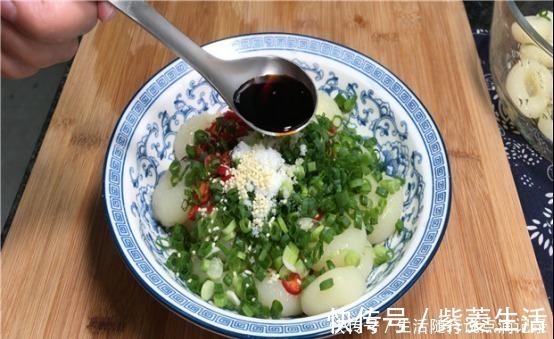 土豆|土豆这样做绝了,不用炒,不用油炸,出锅抢着吃,一口下去满嘴香