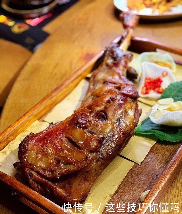 老师傅教你卤牛蹄,秘制香料配方都告诉你,学会就可以开店