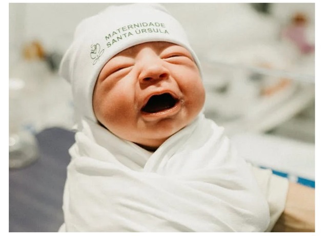 水肿|医院“黑脸宝宝”走红,妈妈忍住“没扔”,2月后完美逆袭