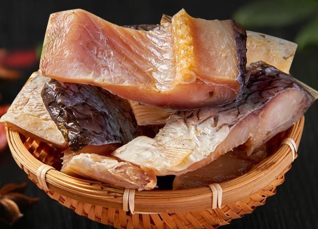 分享冬季常见5种腊味的腌制方法，每种都腊味十足，肉质咸香紧实