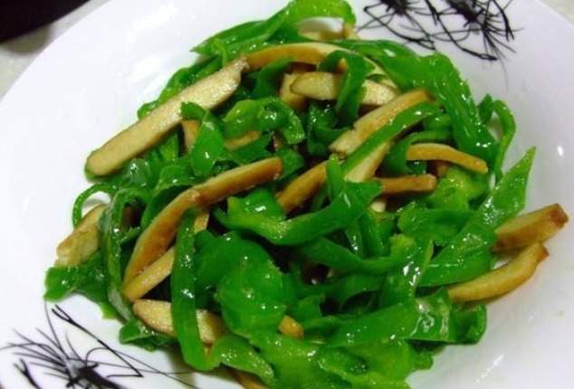 喜欢|喜欢吃青椒的人,皮肤会超好,但青椒有1大禁忌,还有人不清楚!