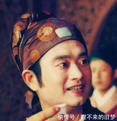 夏金桂$《红楼梦》里薛蟠为何要折腾两三年,花大把银子给林黛玉配药?