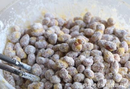 花生的全新做法,打入两个鸡蛋,做好鲜香入味,吃一次回味无穷