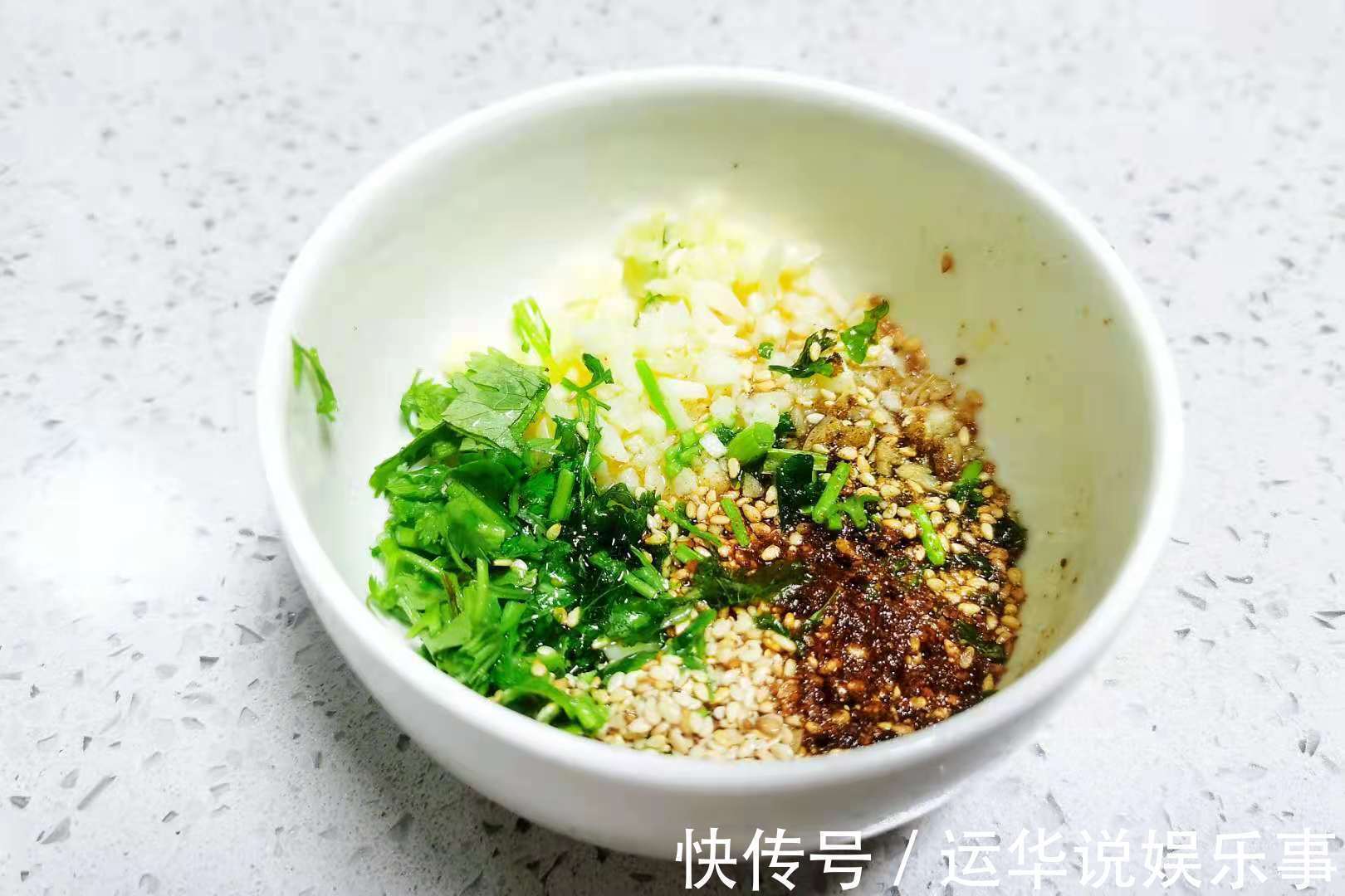诗歌|夏季，调制料汁的方法，这首诗歌能帮忙，变着花样吃，收藏
