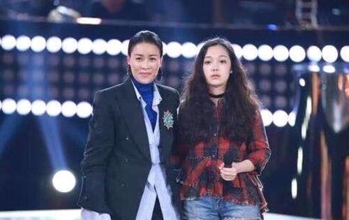 戴荃|他们在《好声音》毫无存在感，却在其他节目中大火，竟然有洪一